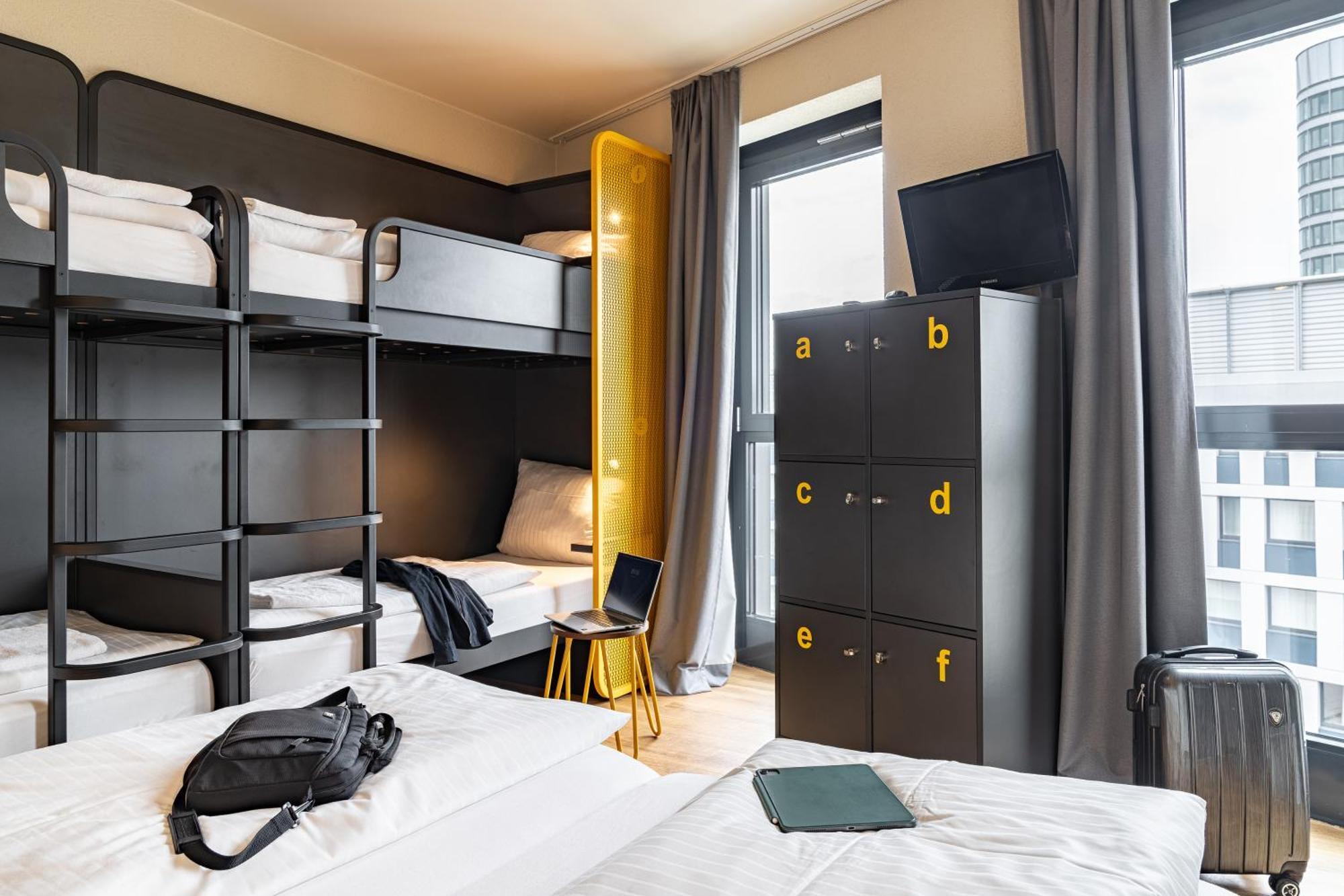 Posto Letto in Dormitorio Misto con 6 Letti