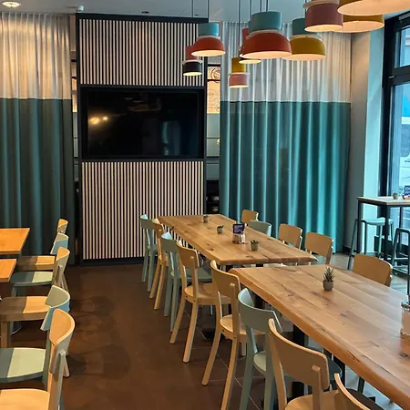 Meininger Hotel Frankfurt Main / Airport-2